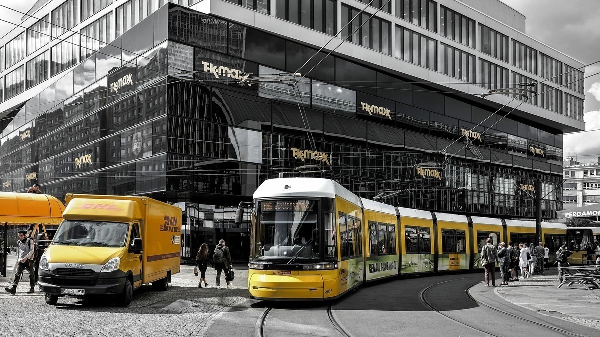 Mobilität & Verkehr in Langenfeld (Rheinland) – Anbindung, Parken und ÖPNV im Überblick